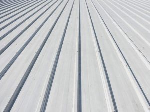 Alasan Menggunakan Genteng Seng Jempol Dibanding Jenis Lainnya